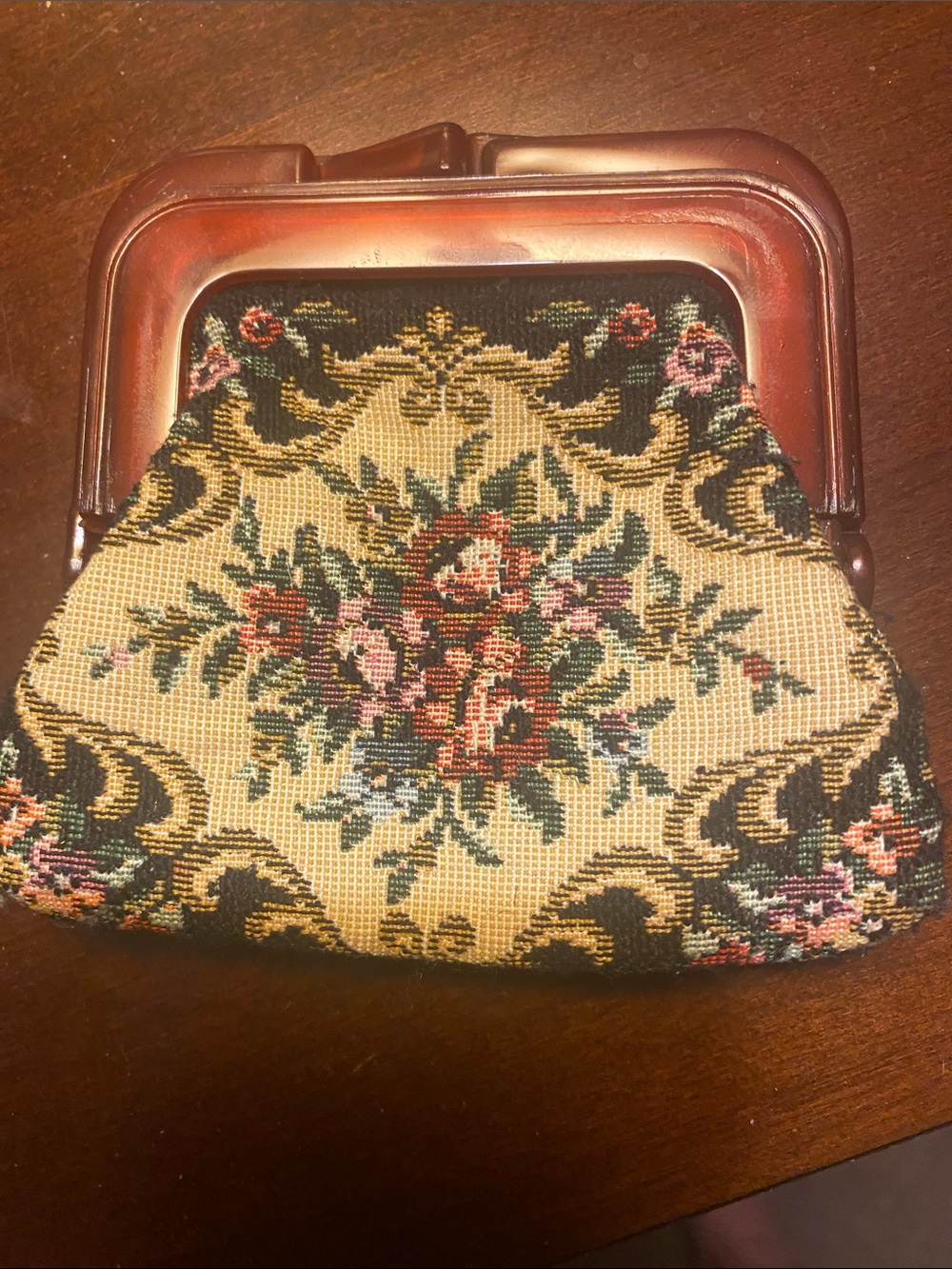 Vintage brocade kislock coin purse